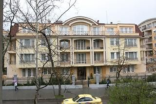 Iztok Aparthotel Sofia Bagian luar foto